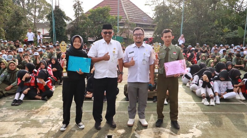 Penyerahan Piala dan Sertifikat lomba Safety Riding Skill Competition Tahun 2025